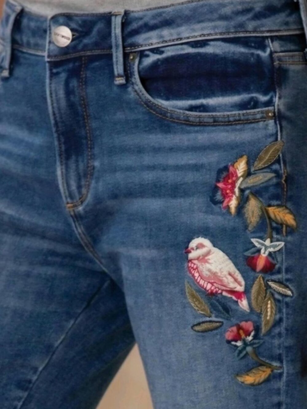Sundance Driftwood Kelly Winterbird Embroidered Bootcut Jeans 27 NWT - Picture 2 of 7